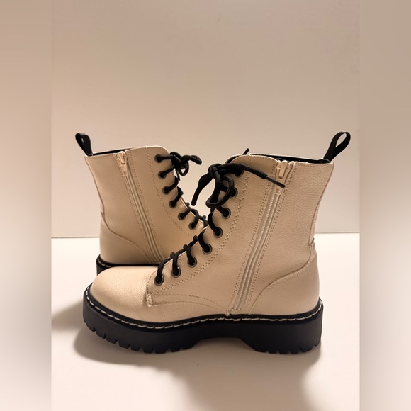 Sincerely Jules Cream Lace-Up Boots - Picture 4 of 8